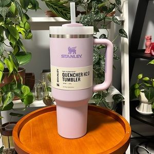 NWT 40oz Matte Orchid Stanley H2.0 Quencher